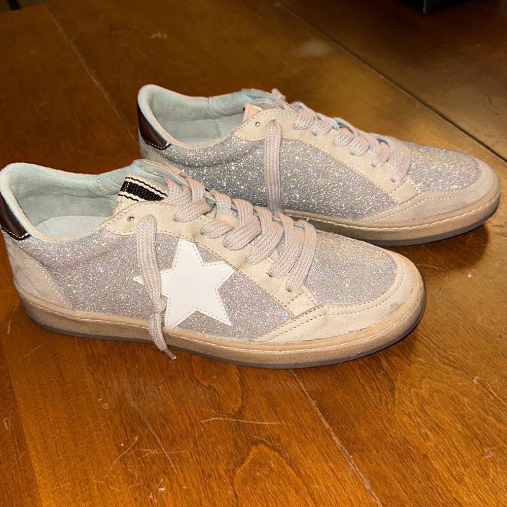 Shu Shop Silver Glitter Sneakers w/White Star & Distressed Sole Size 8 NEW